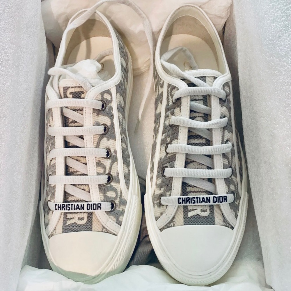 Walk n Dior sneakers